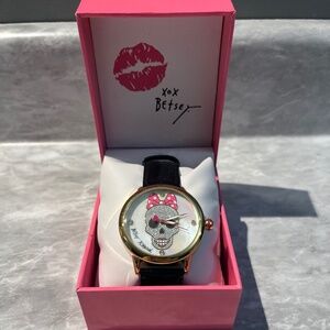 Betsy Johnson Skull Bow Watch